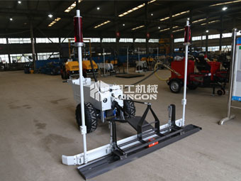 客戶廠房施工，小型激光整平機(jī)助“一臂之力”
